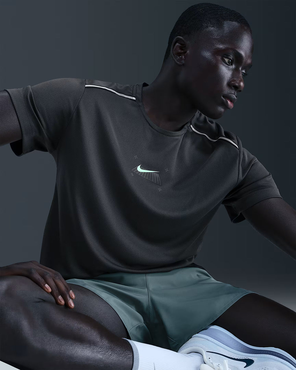 Nike Miler Haut de running à manches courtes pour homme