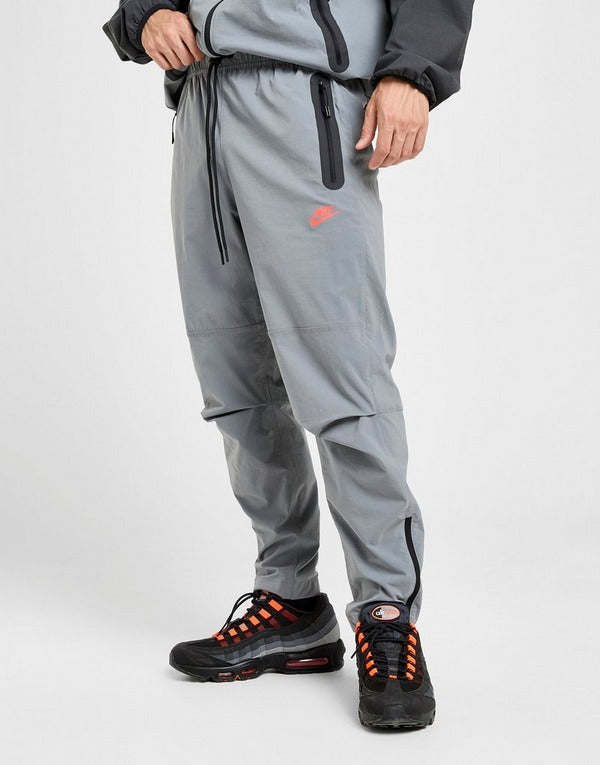 Nike Pantalon de survêtement tissé Tech